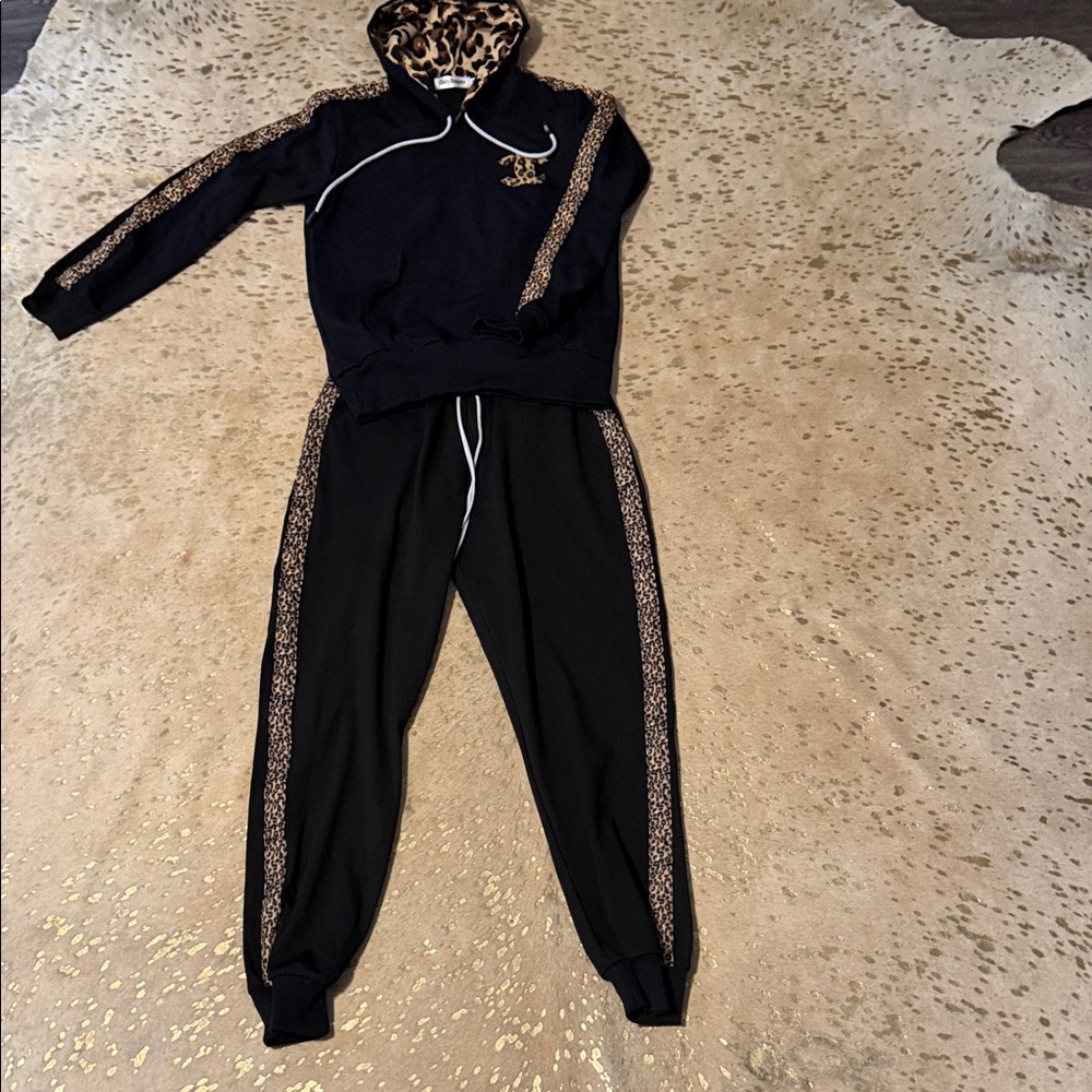 Cherry Blossoms Black Leopard-Trim Hoodie & Jogger Set w CC on front EUC